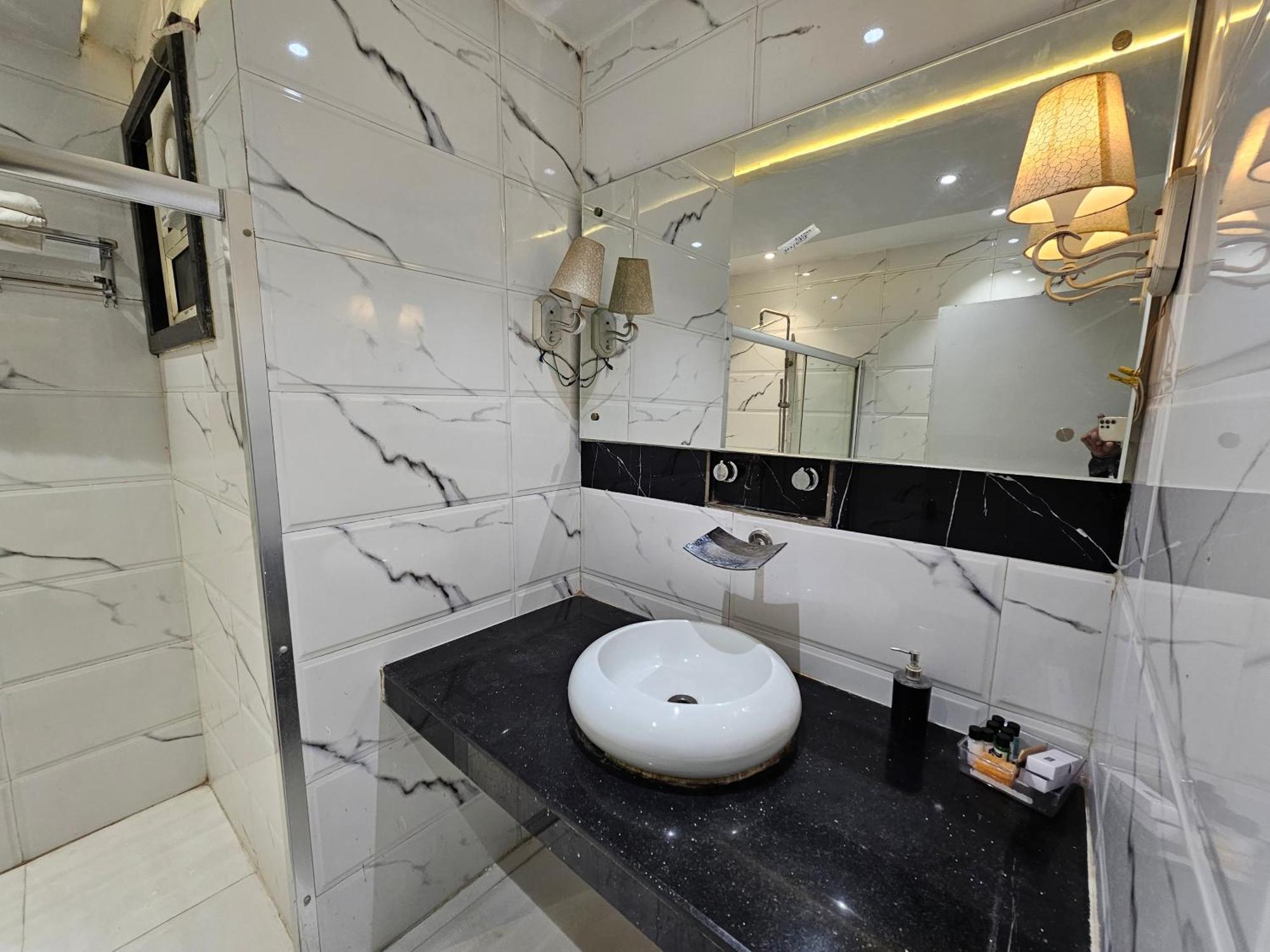 Hotel Mk Vivanta Gwalijar Zewnętrze zdjęcie