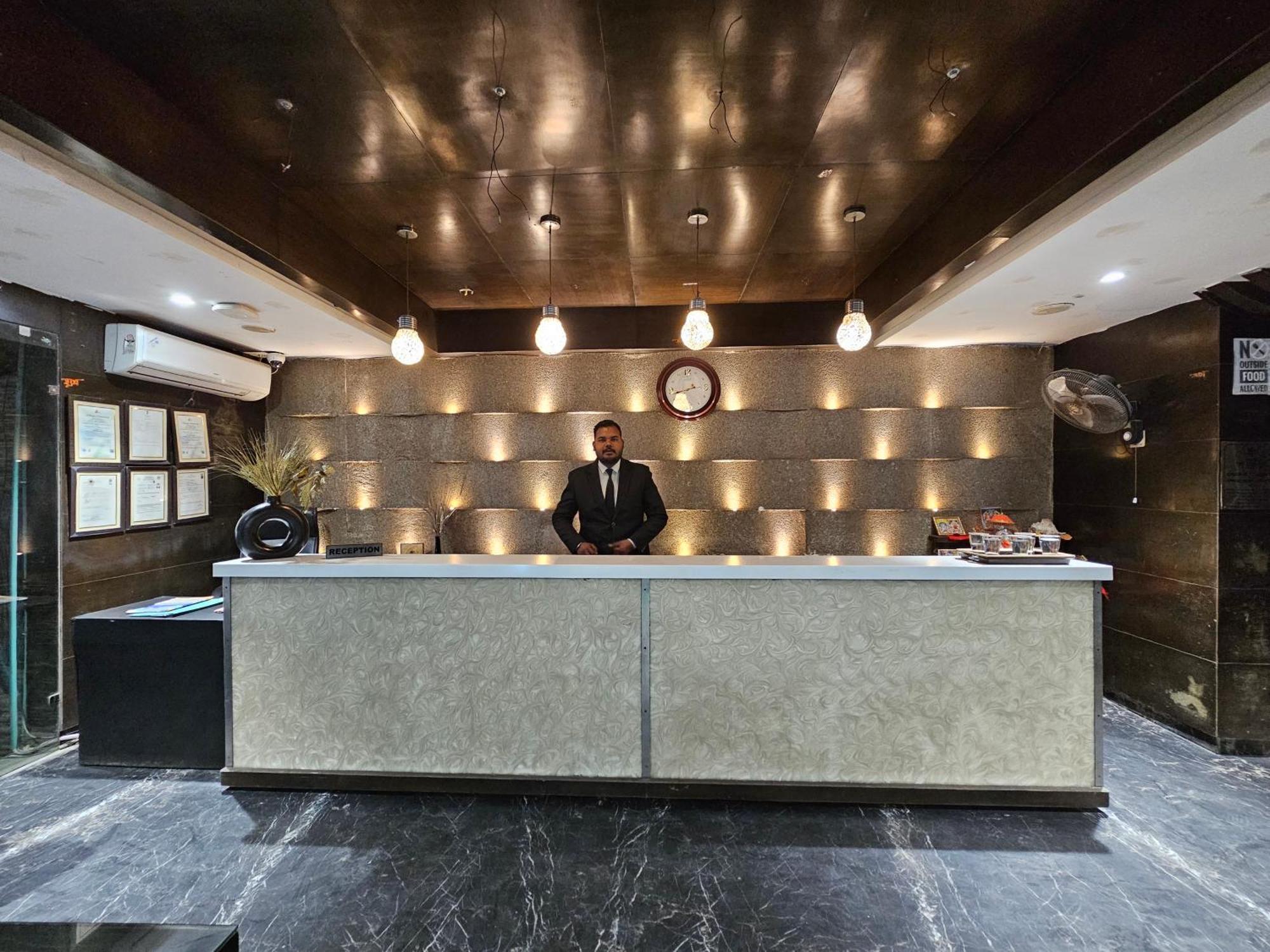 Hotel Mk Vivanta Gwalijar Zewnętrze zdjęcie
